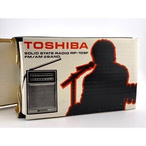 NOS NEW IN BOX Toshiba Solid State Radio AM/FM RP-109F Portable Battery Operated